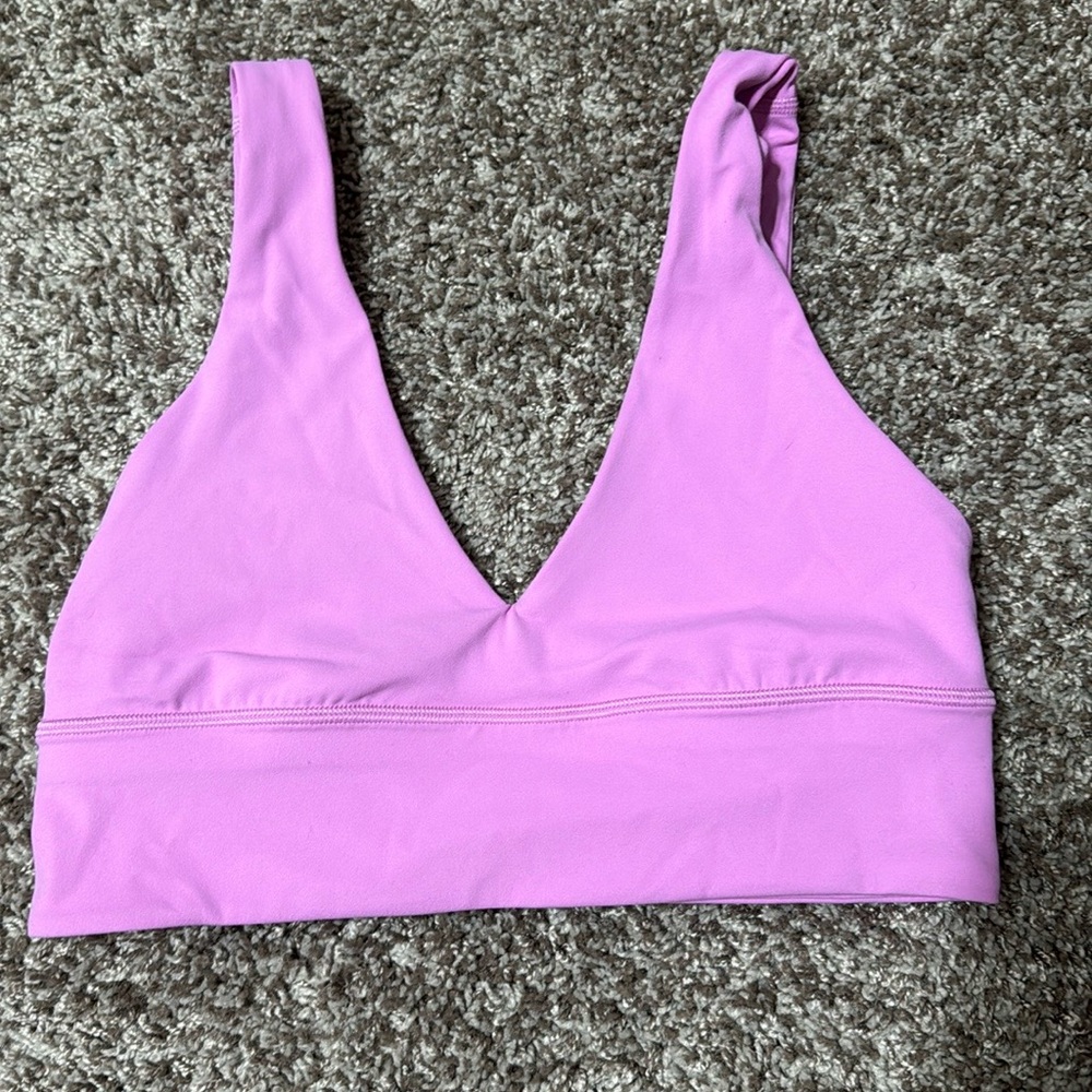 NWOT lululemon V neck bra size 8